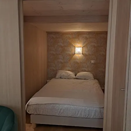 Renovated Fully Equipped Studio For 2 To 4 Pers * 라시오타