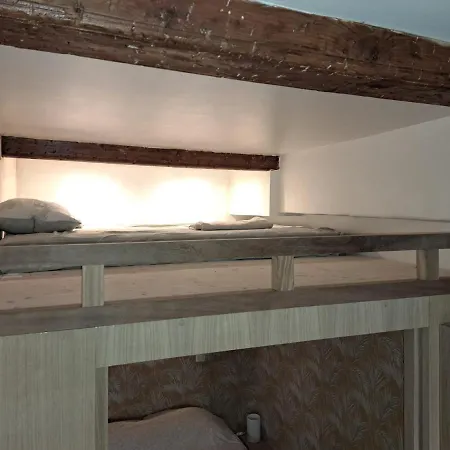 Renovated Fully Equipped Studio For 2 To 4 Pers * 라시오타