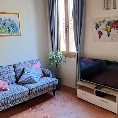 Appartement Renovated Fully Equipped Studio For 2 To 4 Pers La Ciotat